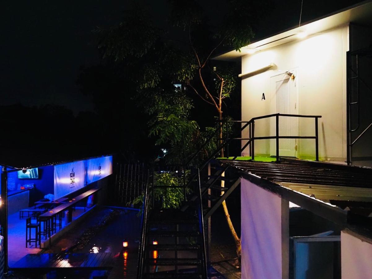 Wild Ones Hostel Bangkok Zewnętrze zdjęcie